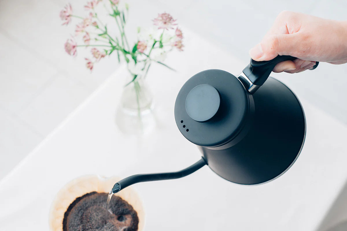 Hario Fit Drip Kettle (Matte Black)